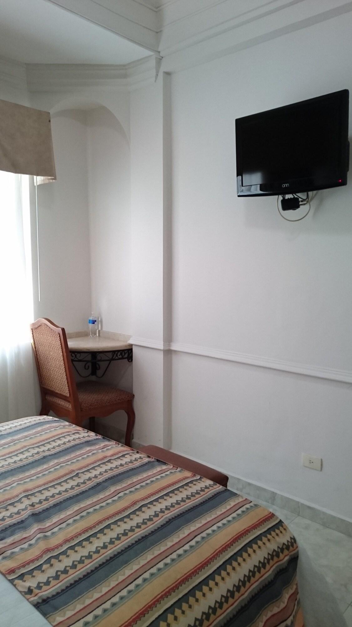 Savoy Express Hotel Torreon Exterior photo