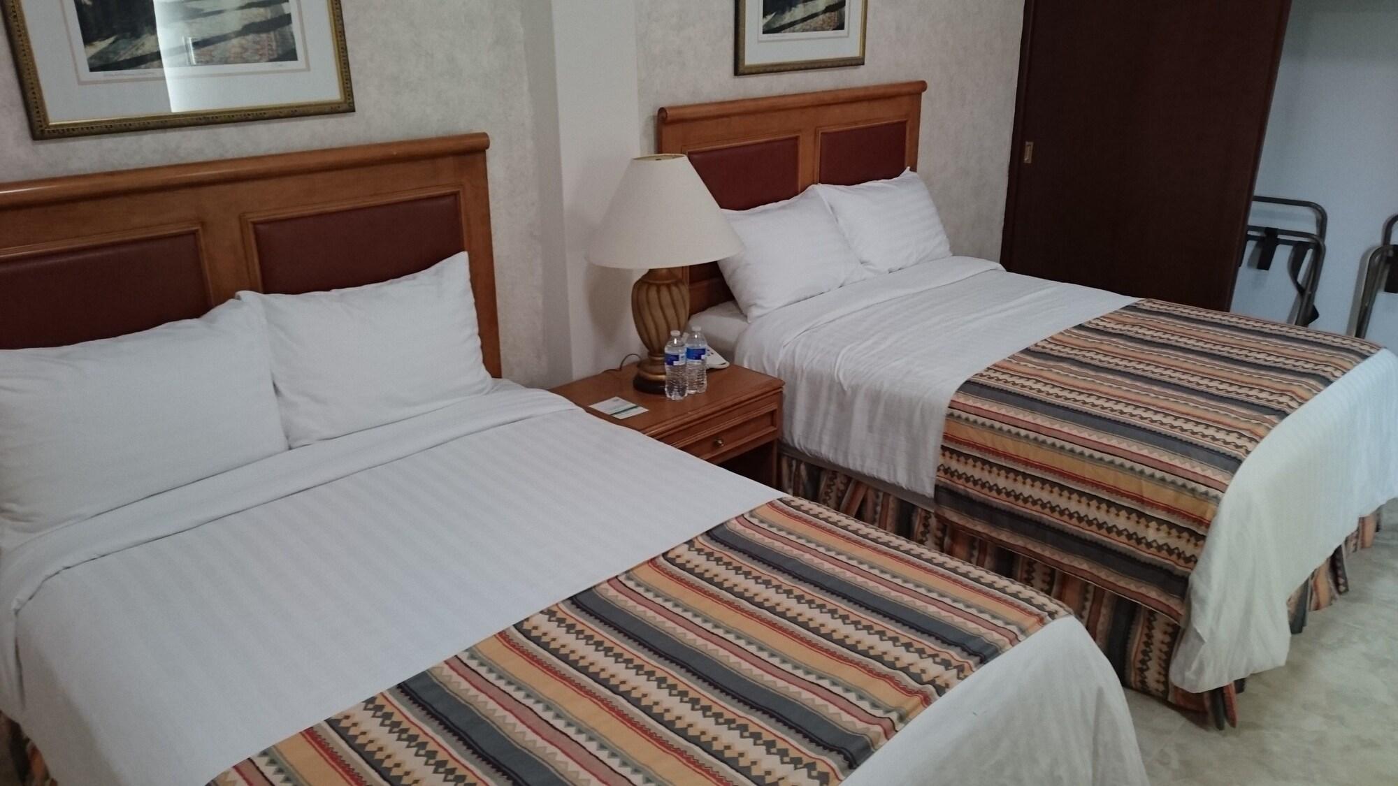 Savoy Express Hotel Torreon Exterior photo