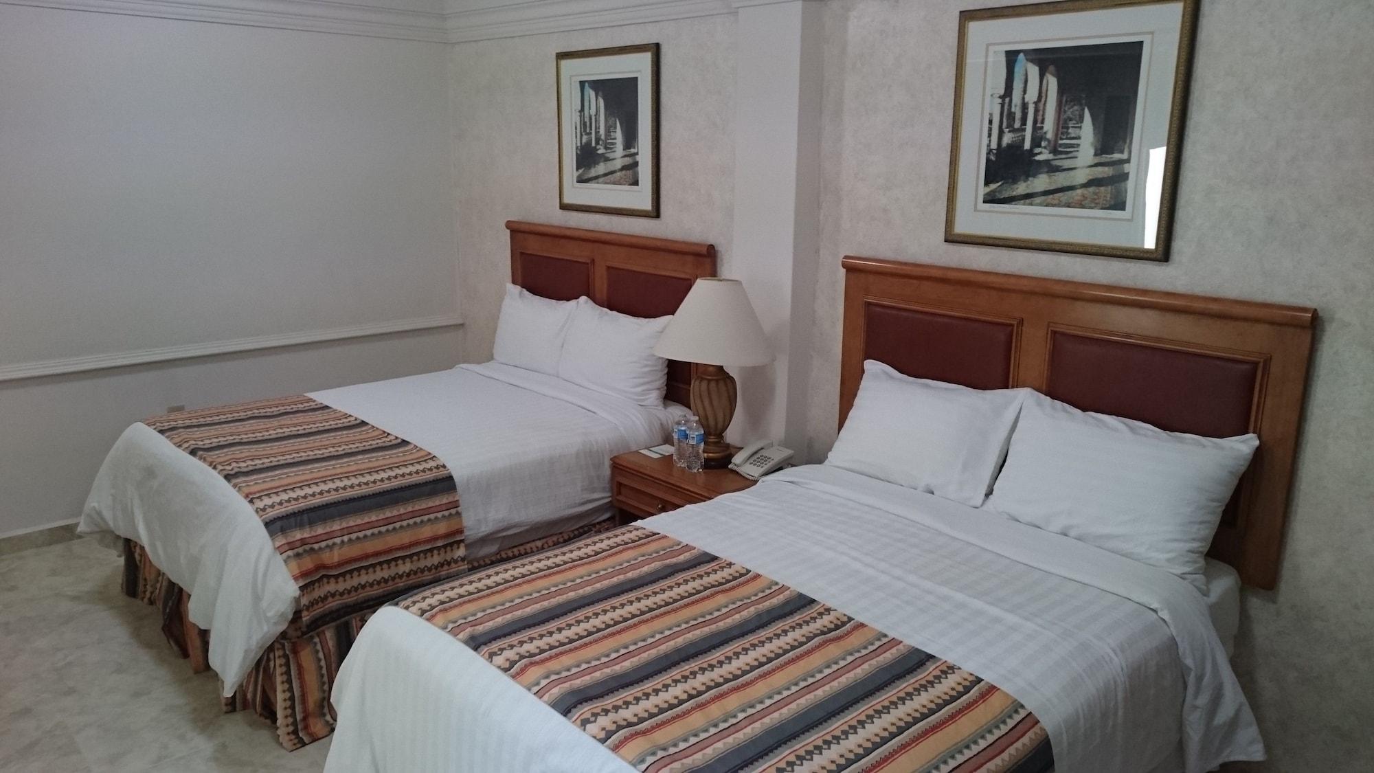 Savoy Express Hotel Torreon Exterior photo