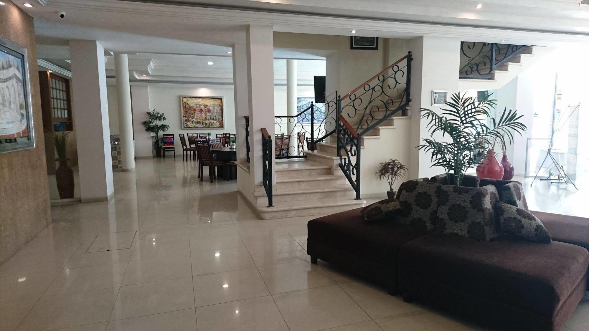 Savoy Express Hotel Torreon Exterior photo