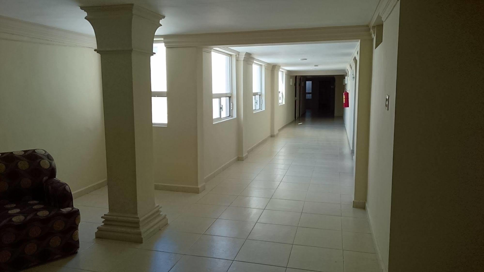 Savoy Express Hotel Torreon Exterior photo